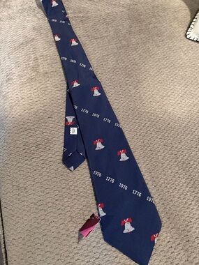 1776" & 1976" to commemorate the United States Bicentennial Tie-Unbranded